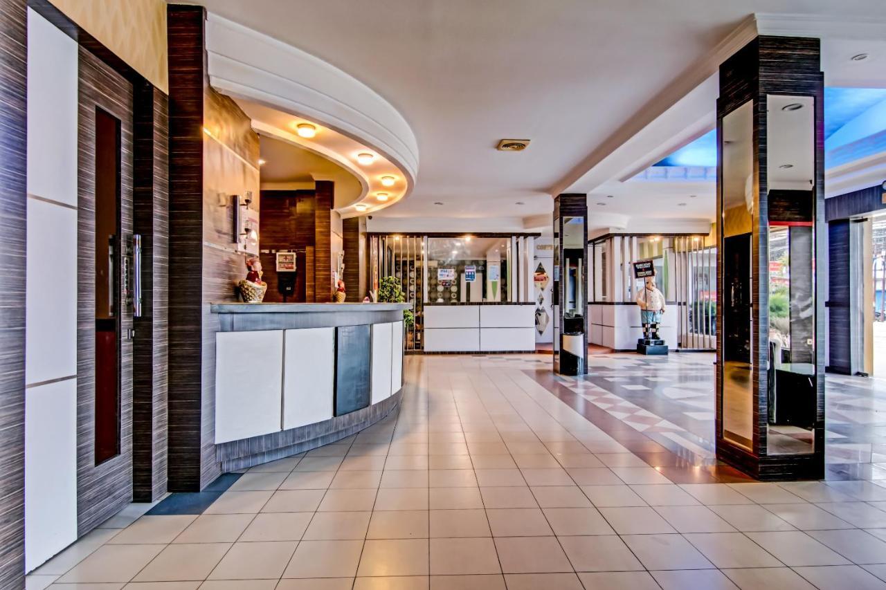 Oyo 90697 Hotel Wisata Dumai Extérieur photo